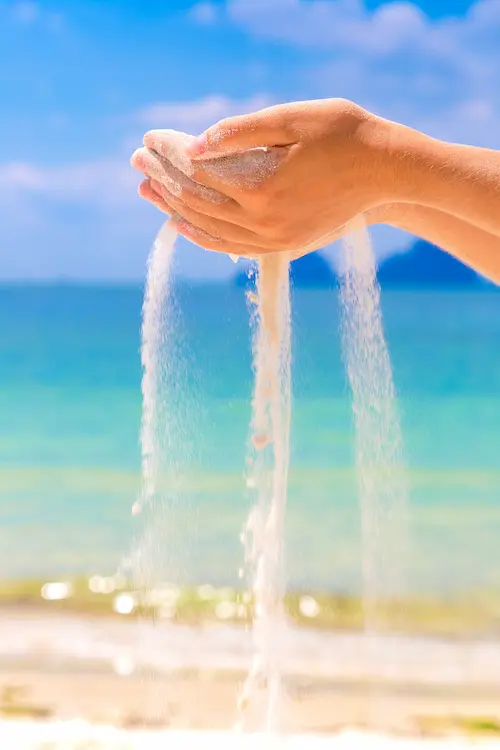 hands-sand